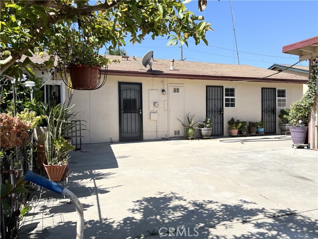 Detail Gallery Image 23 of 31 For 215 E La Verne Ave, Pomona,  CA 91767 - 4 Beds | 2 Baths