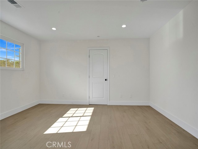 17425 Los Alimos Street, Granada Hills CA: https://media.crmls.org/medias/538d503f-aca6-4608-9056-68e031fe291d.jpg