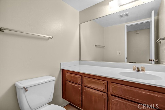 Detail Gallery Image 9 of 20 For 122 Tamarisk, Redlands,  CA 92373 - 3 Beds | 2/1 Baths