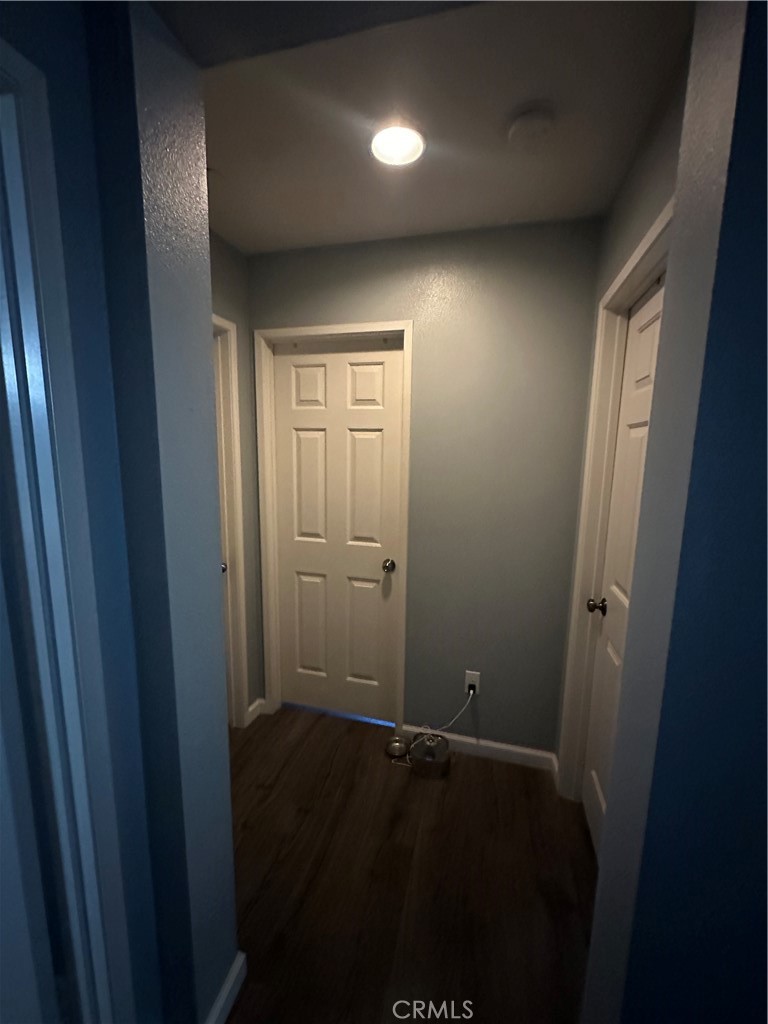 https://media.crmls.org/medias/538e0693-ecd1-46e8-9445-55a554d4d901.jpg?preset=X-Large