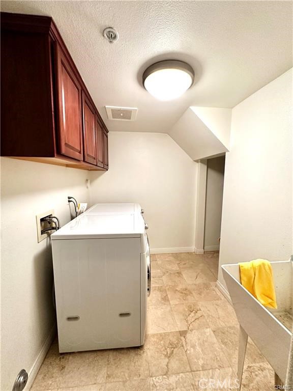 Detail Gallery Image 26 of 29 For 9301 Shirley Ave #50,  Northridge,  CA 91324 - 3 Beds | 3 Baths