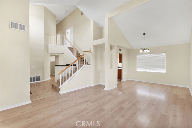 Detail Gallery Image 11 of 66 For 12734 Trotters Ln, Victorville,  CA 92392 - 3 Beds | 3 Baths