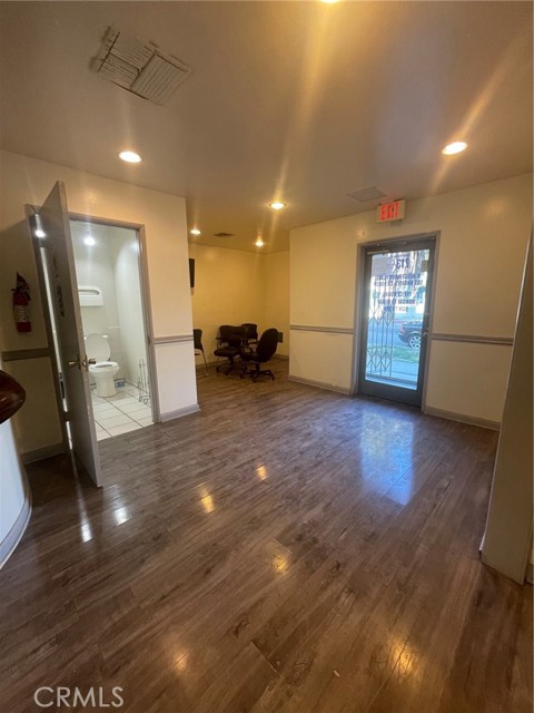  Commercial for Sale in Los Angeles, California