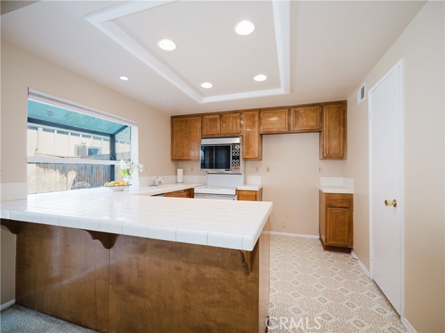 Detail Gallery Image 9 of 24 For 9757 Reseda Bld #71,  Northridge,  CA 91324 - 2 Beds | 3 Baths