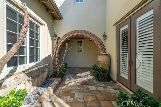 Detail Gallery Image 16 of 36 For 19 Momento, Irvine,  CA 92603 - 5 Beds | 4/1 Baths