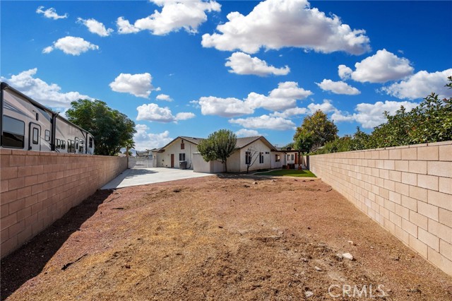 Detail Gallery Image 32 of 40 For 12698 Augusta Way, Victorville,  CA 92395 - 3 Beds | 2 Baths