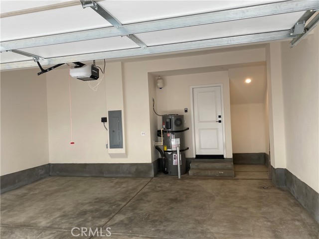 Detail Gallery Image 10 of 10 For 2127 Marine Walk, Gardena,  CA 90249 - 4 Beds | 3 Baths