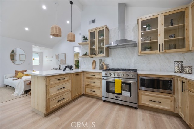 Detail Gallery Image 7 of 39 For 2460 Stoner Avenue, Los Angeles,  CA 90064 - – Beds | – Baths