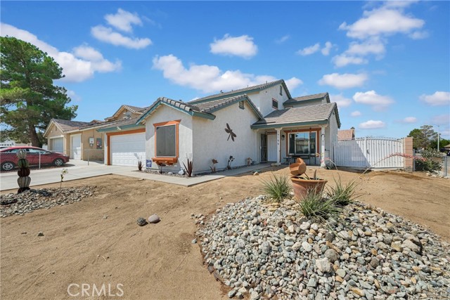 Image 3 for 15166 Lake St, Adelanto, CA 92301