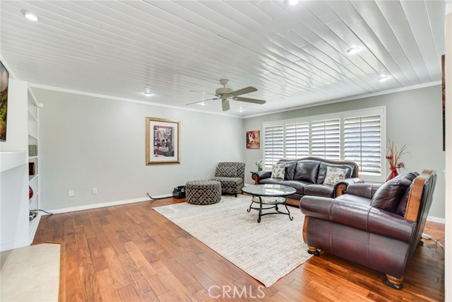 Detail Gallery Image 7 of 69 For 5531 Cornwall Ave, Riverside,  CA 92506 - 4 Beds | 3 Baths