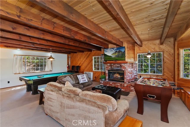 Detail Gallery Image 23 of 46 For 43659 Wolf Rd, Big Bear Lake,  CA 92315 - 4 Beds | 2 Baths