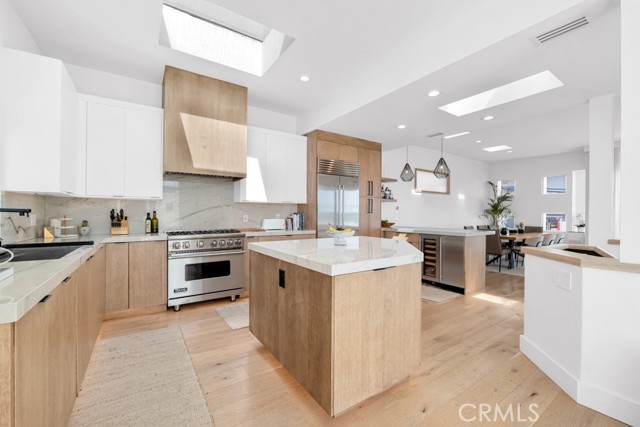 Detail Gallery Image 11 of 36 For 129 Moonstone St, Manhattan Beach,  CA 90266 - 3 Beds | 4 Baths