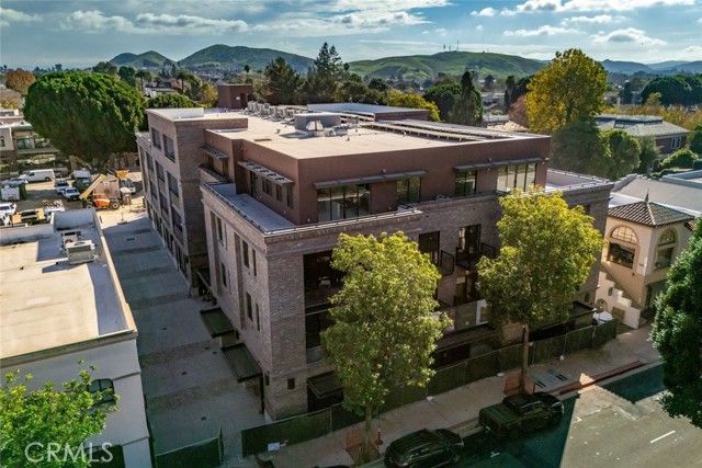 Detail Gallery Image 2 of 63 For 581 Higuera St #201,  San Luis Obispo,  CA 93401 - 2 Beds | 2 Baths