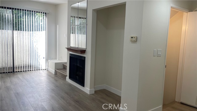 Detail Gallery Image 3 of 30 For 7311 Kester, Van Nuys,  CA 91405 - 2 Beds | 3 Baths