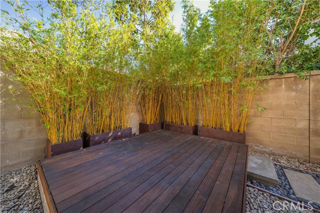 Detail Gallery Image 33 of 41 For 125 Island Coral, Irvine,  CA 92620 - 3 Beds | 2/1 Baths