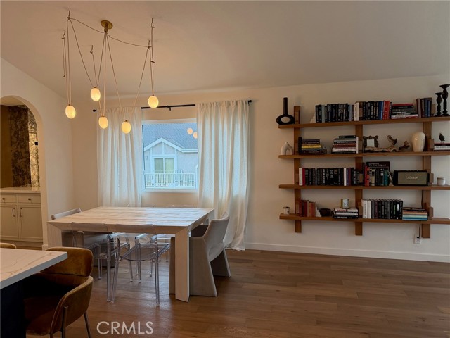 Detail Gallery Image 9 of 38 For 1401 12th #B,  Manhattan Beach,  CA 90266 - 3 Beds | 2 Baths