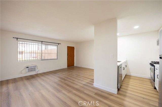 Front Image Thumbnail for CRWS25279338