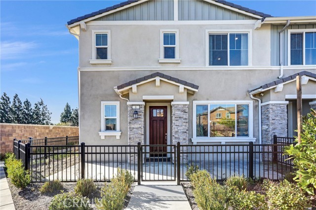 Front Image Thumbnail for CRCV25269006