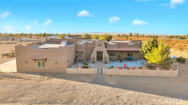 4575 Kreuer Road, Phelan CA: https://media.crmls.org/medias/5397a2d1-a1c7-4709-aa5b-eda6eac59b32.jpg