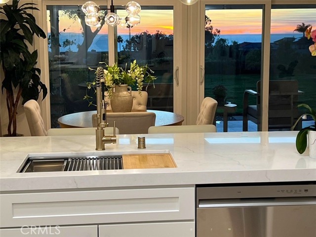 Detail Gallery Image 2 of 51 For 117 Calle Cuervo, San Clemente,  CA 92672 - 2 Beds | 1/1 Baths