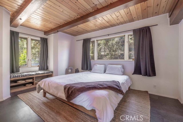 Detail Gallery Image 15 of 43 For 721 Bear Mountain Rd, Big Bear City,  CA 92314 - 3 Beds | 2/1 Baths