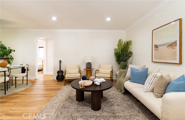 Detail Gallery Image 3 of 25 For 1725 Loma Ave #18,  Long Beach,  CA 90804 - 2 Beds | 1 Baths