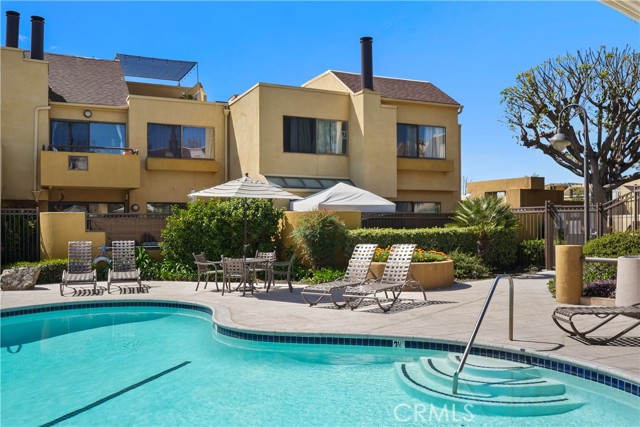 25712 Le Parc, Lake Forest CA: https://media.crmls.org/medias/5398f895-ce0b-40f9-8381-a478cbb8fd23.jpg