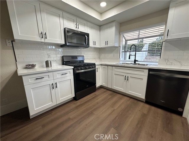 Detail Gallery Image 7 of 23 For 1025 Archibald Ave #E,  Ontario,  CA 91764 - 2 Beds | 2/1 Baths