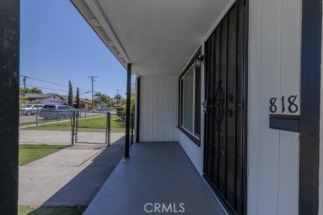 Image 27 of 62 For 818 Stearns Avenue