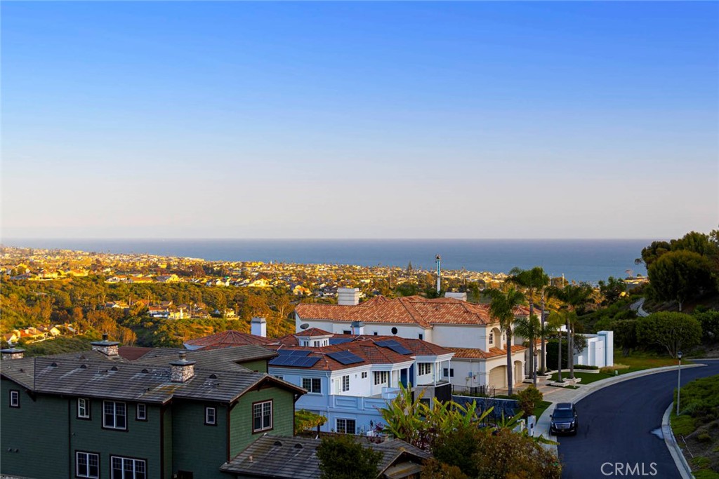 https://media.crmls.org/medias/539a230d-d097-4e2a-8c69-e15e9352b960.jpg?preset=X-Large