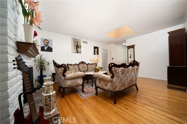 1626 Grove Place, Fullerton CA: https://media.crmls.org/medias/539a4b9e-c49e-476f-8e55-bf4992d5a3fd.jpg