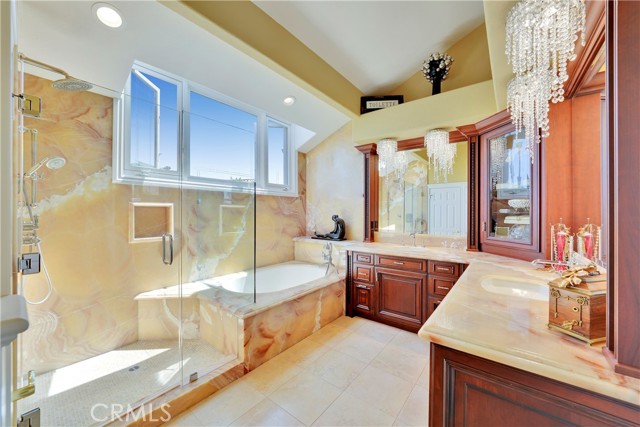 3121 Corte Linda, Newport Beach CA: https://media.crmls.org/medias/539a6205-63ba-4b9e-a467-7280dd6c7a57.jpg