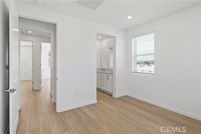 Detail Gallery Image 20 of 29 For 9329 via Azul, Pico Rivera,  CA 90660 - 3 Beds | 3 Baths