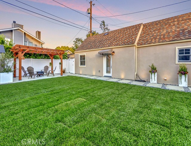 Detail Gallery Image 1 of 1 For 834 N Naomi St, Burbank,  CA 91505 - 1 Beds | 1 Baths
