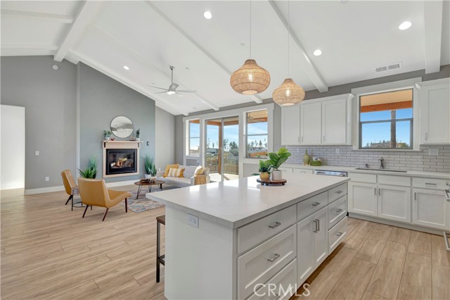 Detail Gallery Image 11 of 43 For 6319 Lucky John Rd, Paradise,  CA 95969 - 3 Beds | 2/1 Baths