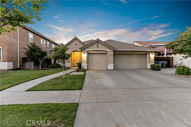 2175 Lester Avenue, Clovis CA: https://media.crmls.org/medias/539bce62-c8d0-43e1-834f-d8e52a966db5.jpg