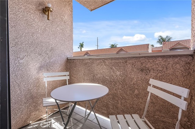 Detail Gallery Image 22 of 39 For 10943 Laurel Canyon #B9,  San Fernando,  CA 91340 - 2 Beds | 2 Baths