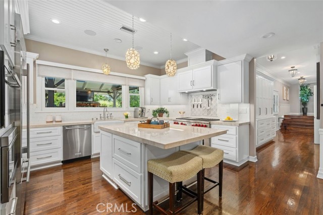 357 N Mayflower Avenue, Monrovia CA: https://media.crmls.org/medias/539d0a90-2c9b-4908-ac6d-f8f983b5deb0.jpg
