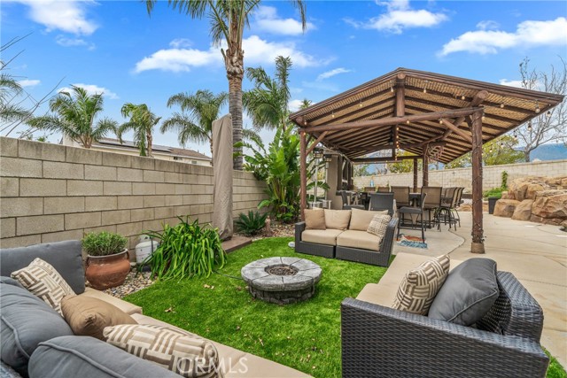 Detail Gallery Image 48 of 54 For 15532 Skylark Ave, Fontana,  CA 92336 - 4 Beds | 2/1 Baths