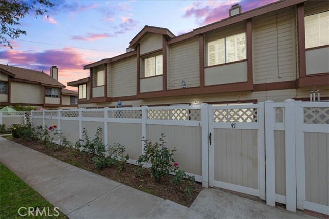 Front Image Thumbnail for CRIV25261747