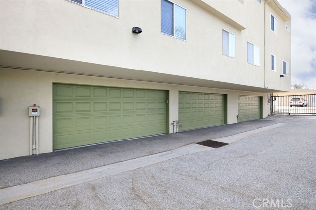 Detail Gallery Image 35 of 43 For 4001 W 165th St #C,  Lawndale,  CA 90260 - 2 Beds | 2/1 Baths