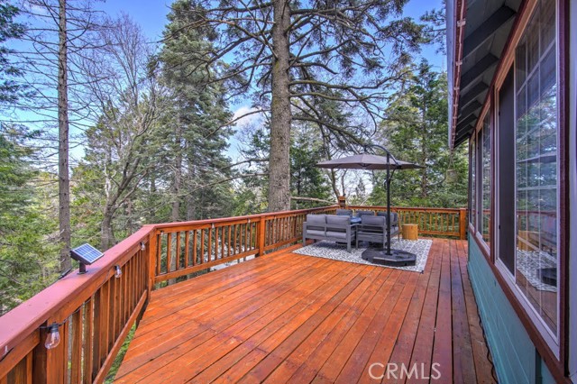 582 Rose Lane, Twin Peaks CA: https://media.crmls.org/medias/539f984e-16bd-44e2-ba2a-0a7c3122d14d.jpg