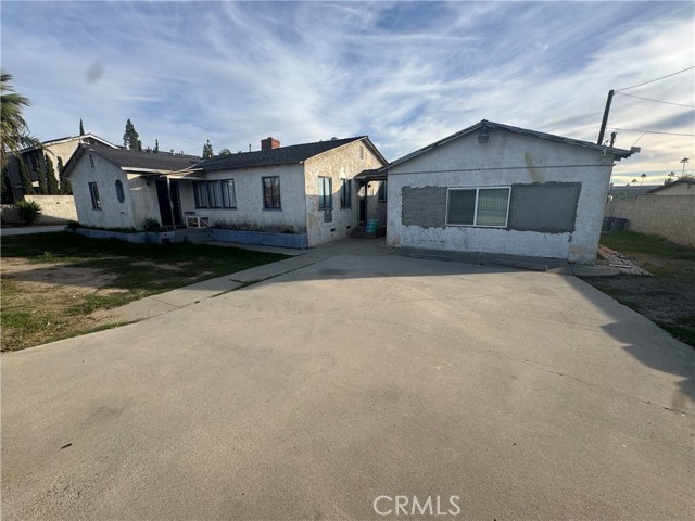 Detail Gallery Image 4 of 22 For 16539 Miller, Fontana,  CA 92336 - 5 Beds | 1 Baths