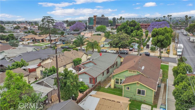4154 S Harvard Blvd, Los Angeles CA: https://media.crmls.org/medias/53a11291-58a9-4e89-940d-0a82ec818bf0.jpg