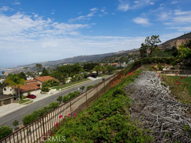 32325 Sea Raven Drive, Rancho Palos Verdes, California 90275, 4 Bedrooms Bedrooms, ,2 BathroomsBathrooms,Residential,Sold,Sea Raven,SB14160301