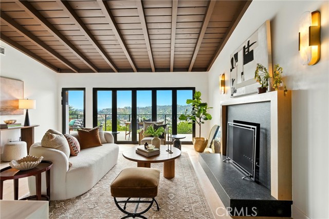 Detail Gallery Image 10 of 25 For 819 Montecito Dr, Los Angeles,  CA 90031 - 3 Beds | 2 Baths