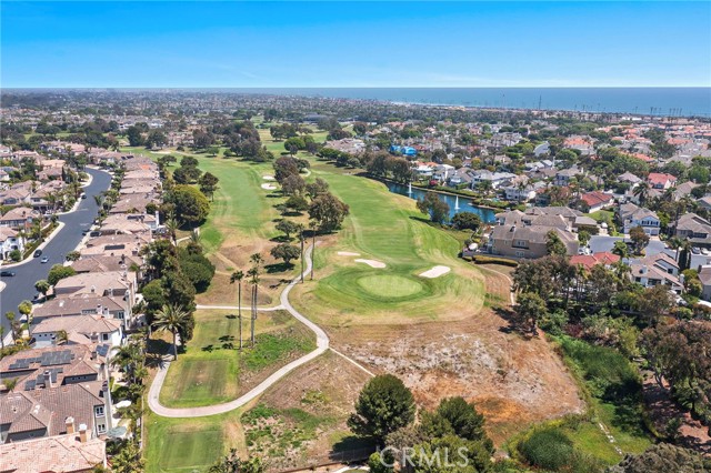 19025 Bayhill Lane, Huntington Beach CA: https://media.crmls.org/medias/53a196c9-383a-4a43-9bf2-41b0b939f236.jpg