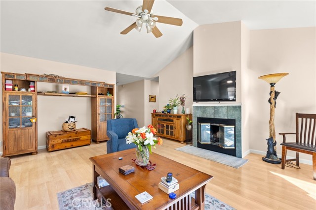 Detail Gallery Image 4 of 24 For 1702 Jetta Ct, Chico,  CA 96926 - 3 Beds | 2 Baths