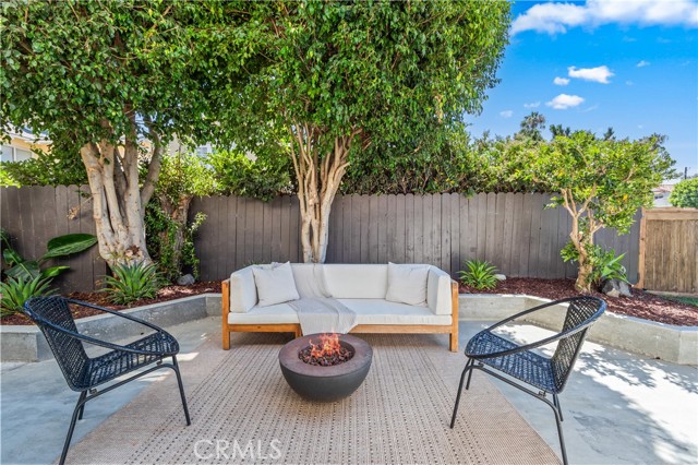 5309 E Appian Way, Long Beach CA: https://media.crmls.org/medias/53a1f4e4-36e2-48d8-9d3d-9f7b3811f8a3.jpg