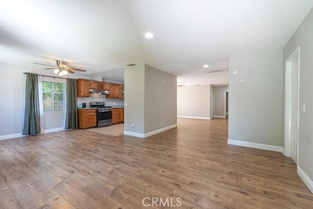 4356 Gardena Drive, Riverside CA: https://media.crmls.org/medias/53a27ca1-ae05-40ad-8aaa-9b5eac8c5e00.jpg